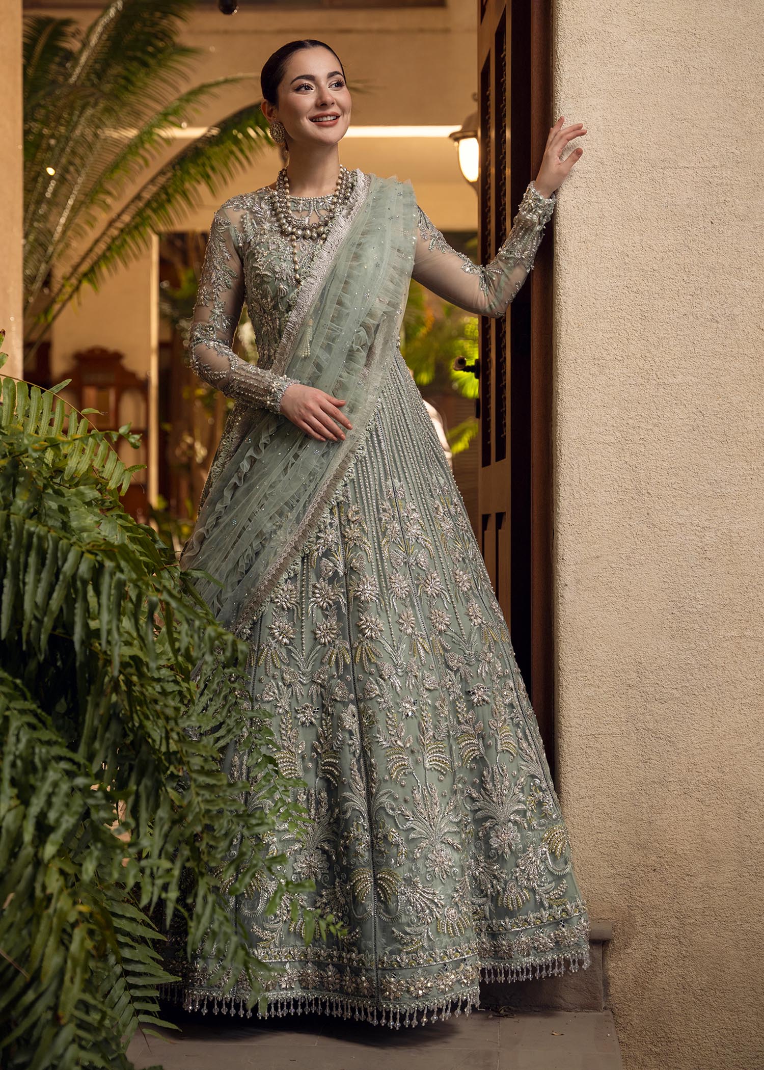 SWAROVSKI STORY By Crimson - UNSTITCHED