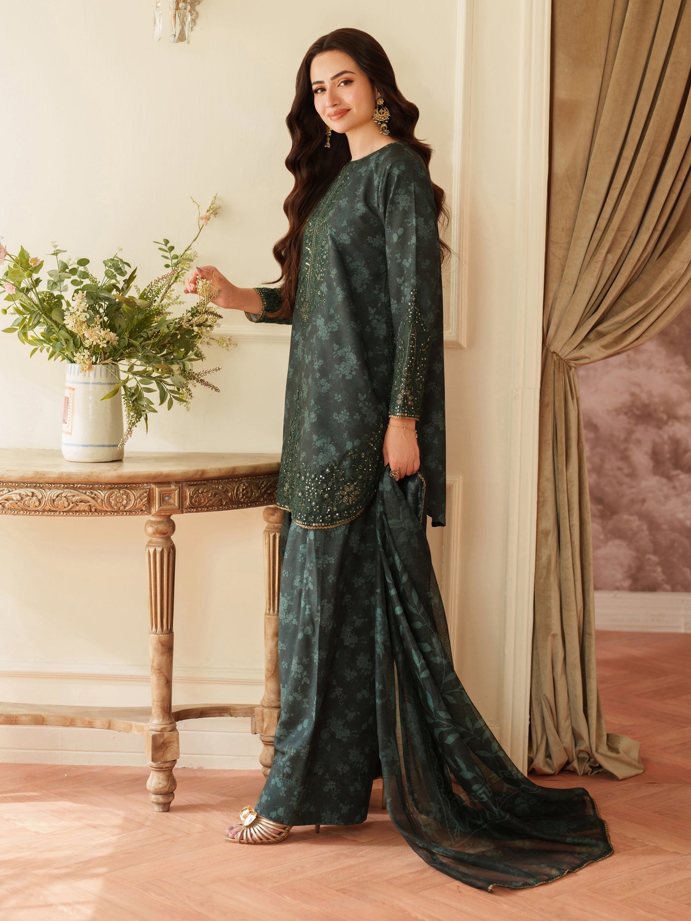 Embroidered Lawn By Moghani - 3 Piece Unstitched